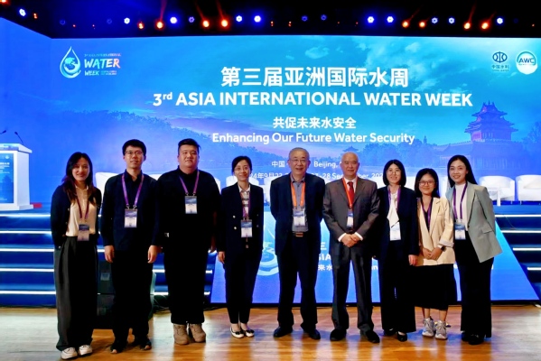 王景宣参与第三届亚洲国际水周采访2